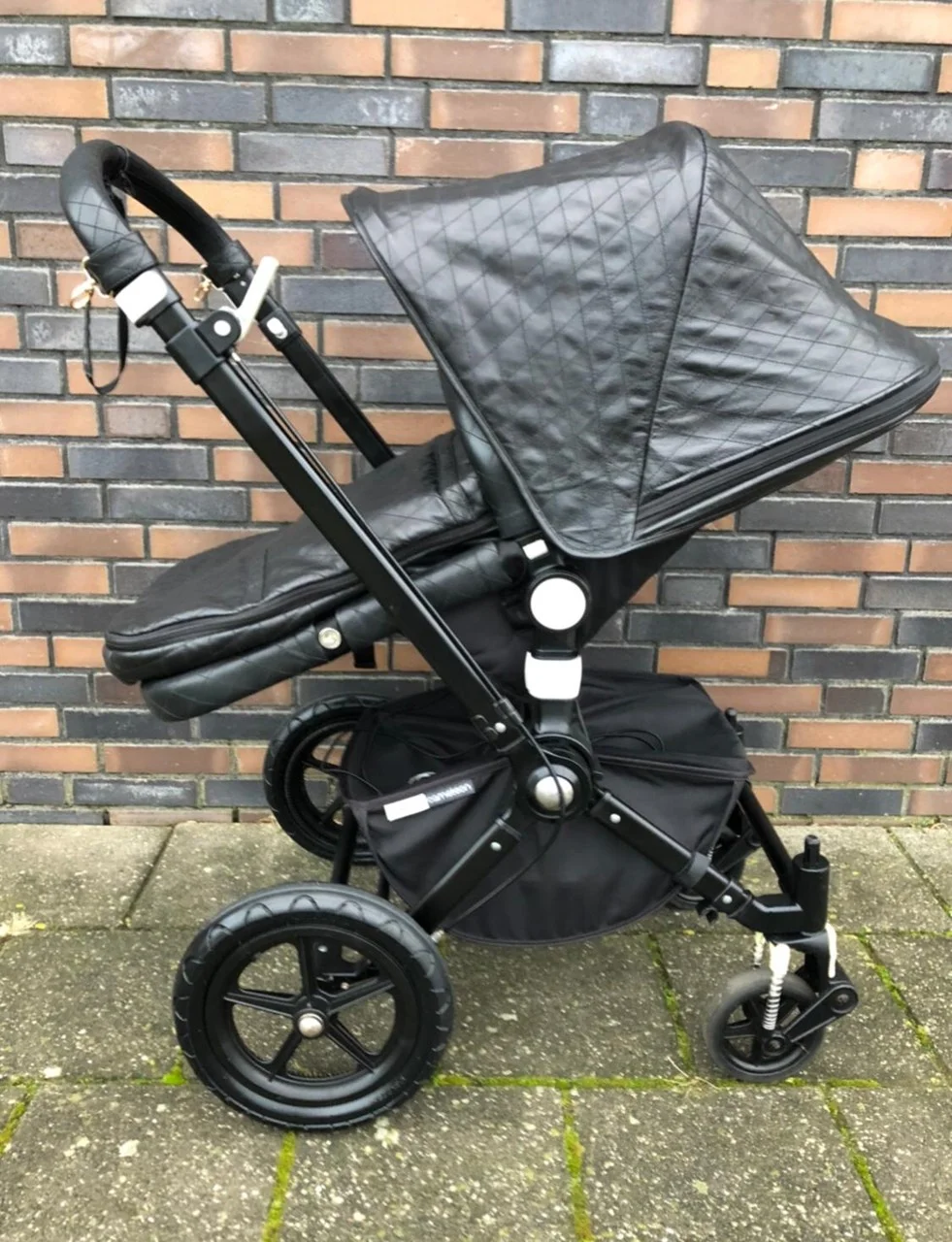 Bugaboo Cameleon und Fox Sonnendach aus Lammleder, Schwarz
