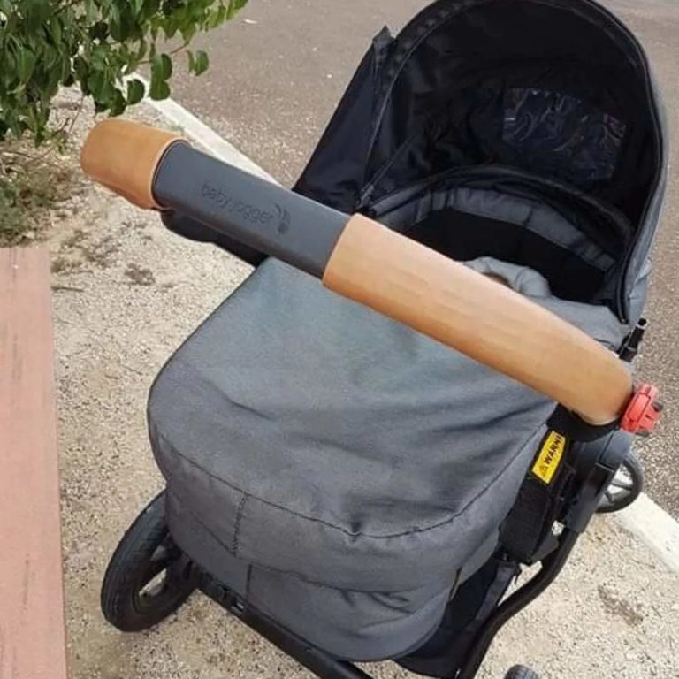 Kundenfoto: Kinderwagen mit cognacfarbenem Schiebebügelbezug aus Leder von Re-Covers