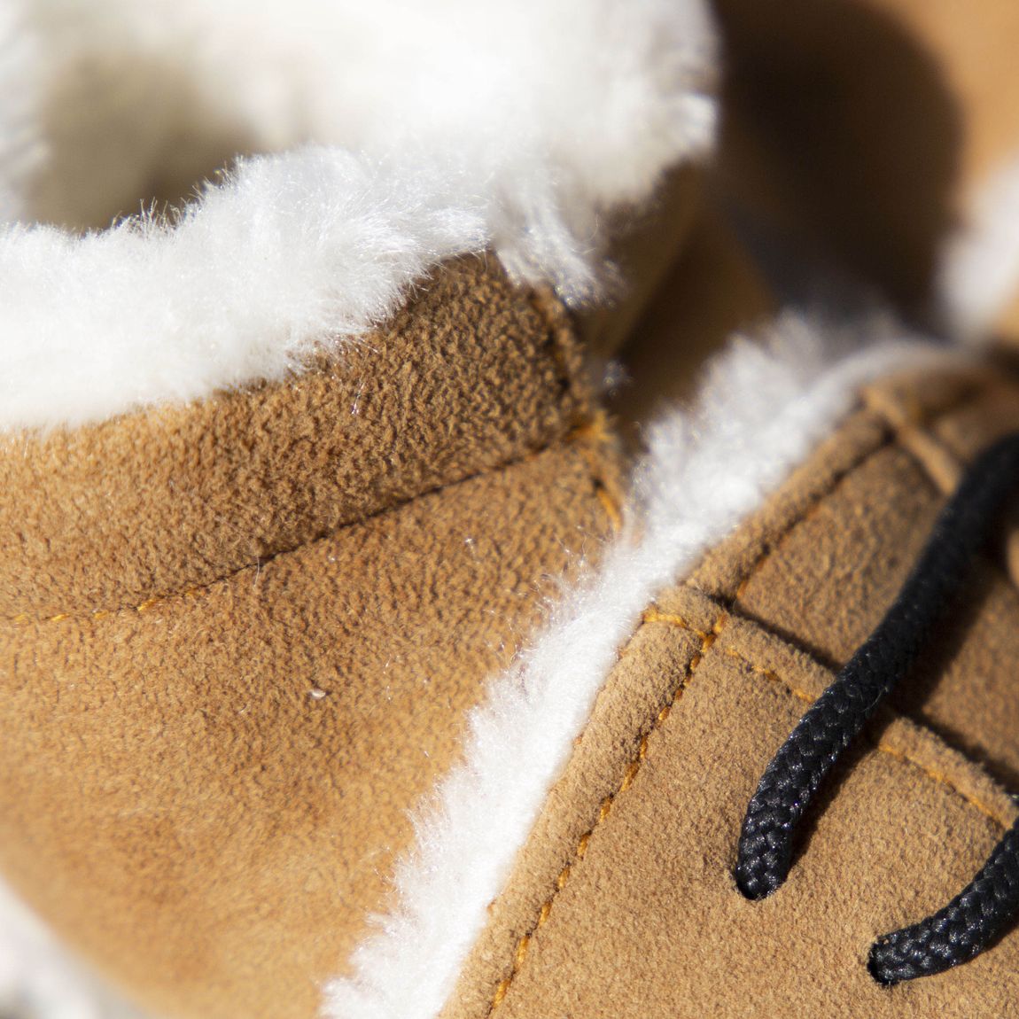 Wildleder-Babyschuhen – Wildleder-Babyschuhe Cognac Detail